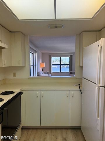 123 SW 47th TER 201, Cape Coral, FL 33914