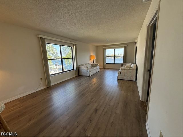 123 SW 47th TER 201, Cape Coral, FL 33914