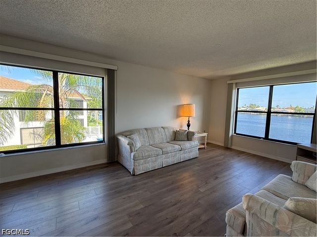 123 SW 47th TER 201, Cape Coral, FL 33914