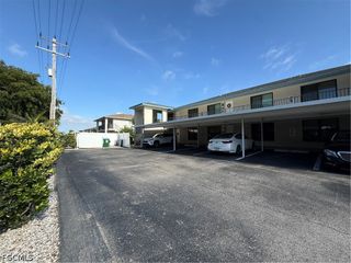 123 SW 47th TER 201, Cape Coral, FL 33914
