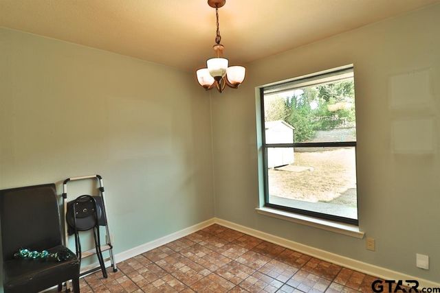 2402 Sampson Drive, Tyler, TX 75701