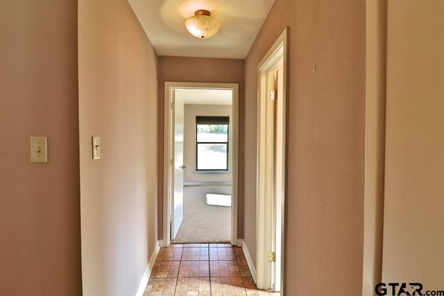 2402 Sampson Drive, Tyler, TX 75701