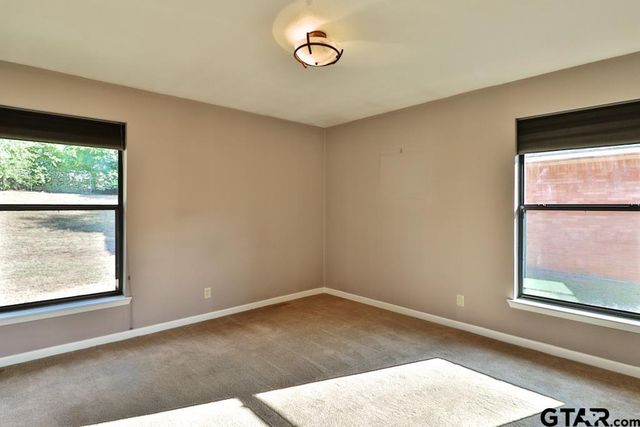 2402 Sampson Drive, Tyler, TX 75701