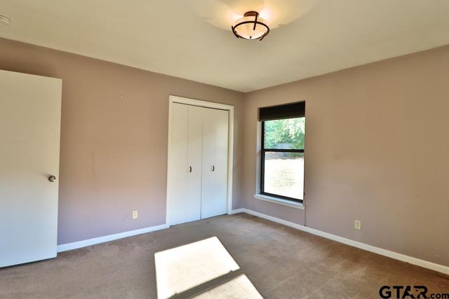 2402 Sampson Drive, Tyler, TX 75701