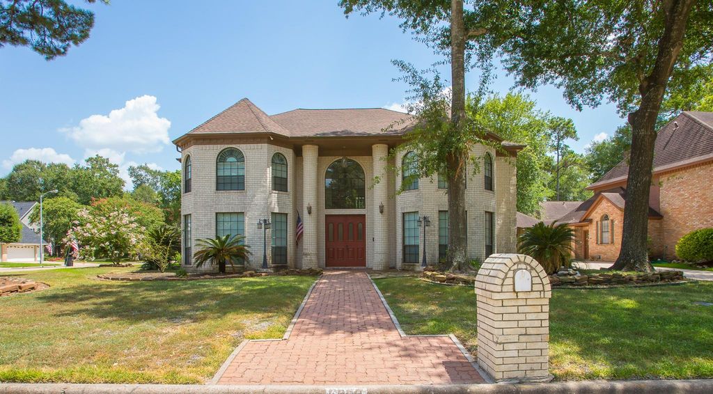 6803 Walton Heath Drive, Houston, TX 77069