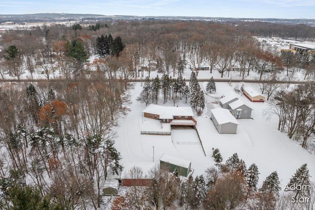 945 60th Street Sw, City Of Wyoming, MI 49509