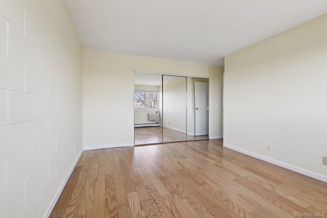 4 Wyndover Woods Lane 12, White Plains, NY 10603