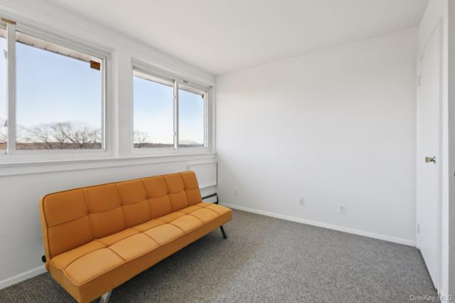 4 Wyndover Woods Lane 12, White Plains, NY 10603