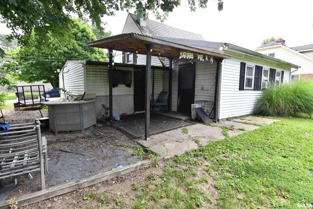 209 SCHLAG Lane, East Peoria, IL 61611