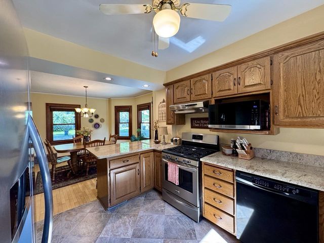 612 GROVE STREET, Neenah, WI 54956