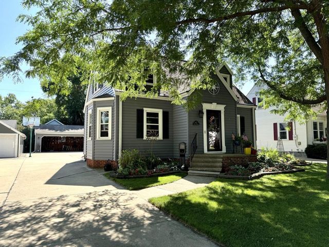 612 GROVE STREET, Neenah, WI 54956