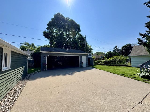 612 GROVE STREET, Neenah, WI 54956