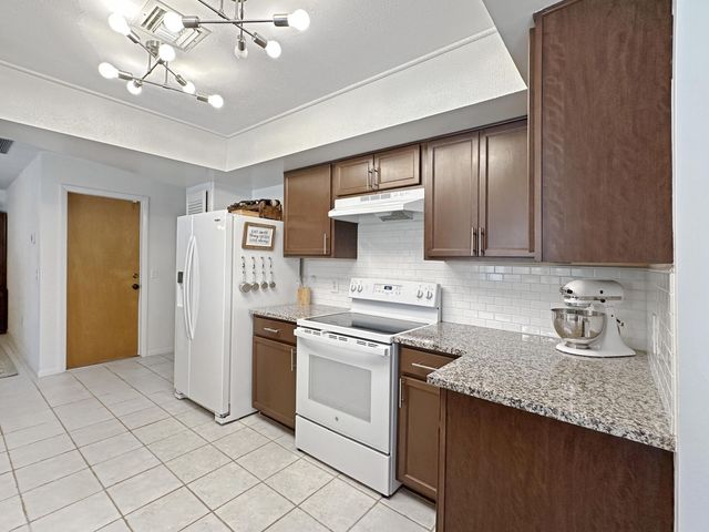 4909 Paleo Pines Circle, Fort Pierce, FL 34951