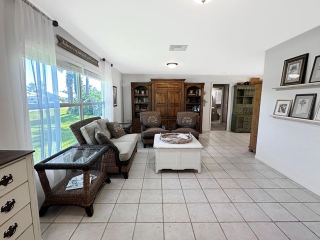 4909 Paleo Pines Circle, Fort Pierce, FL 34951