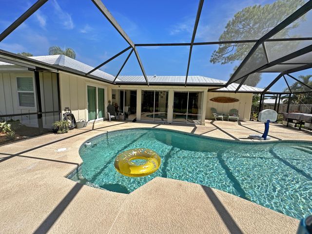 4909 Paleo Pines Circle, Fort Pierce, FL 34951