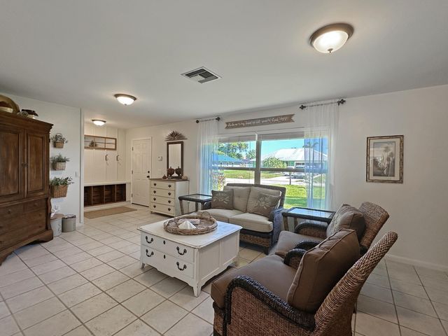 4909 Paleo Pines Circle, Fort Pierce, FL 34951