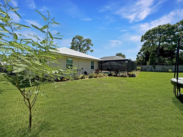 4909 Paleo Pines Circle, Fort Pierce, FL 34951