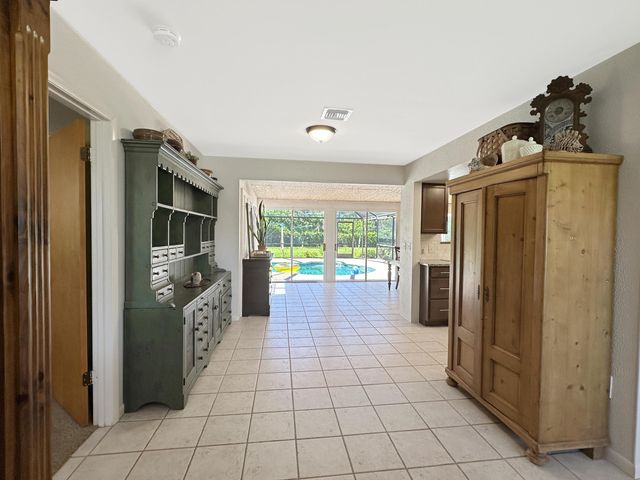 4909 Paleo Pines Circle, Fort Pierce, FL 34951