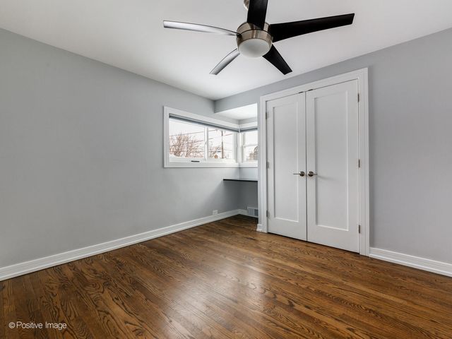 7225 N East Prairie Road, Lincolnwood, IL 60712