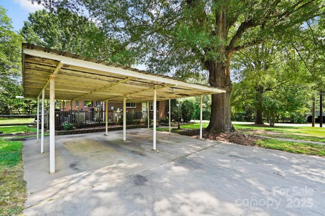 1104 Pump Station Road, Kannapolis, NC 28081