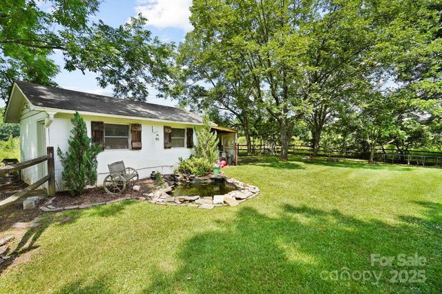 1104 Pump Station Road, Kannapolis, NC 28081