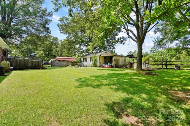 1104 Pump Station Road, Kannapolis, NC 28081