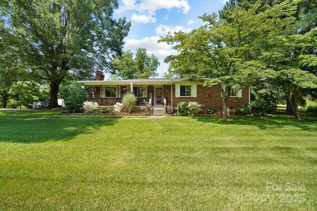 1104 Pump Station Road, Kannapolis, NC 28081