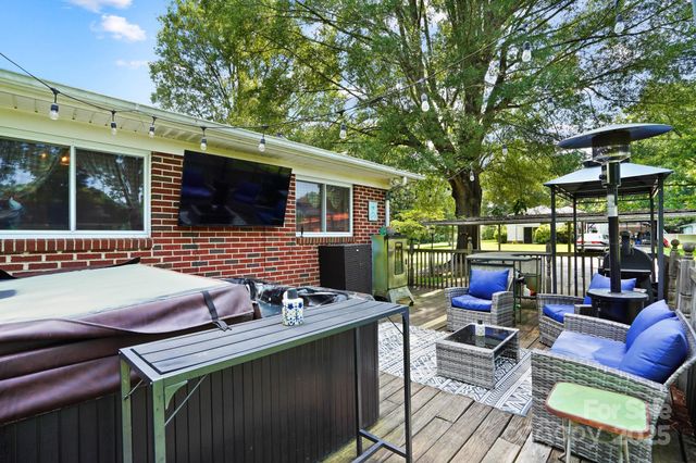 1104 Pump Station Road, Kannapolis, NC 28081
