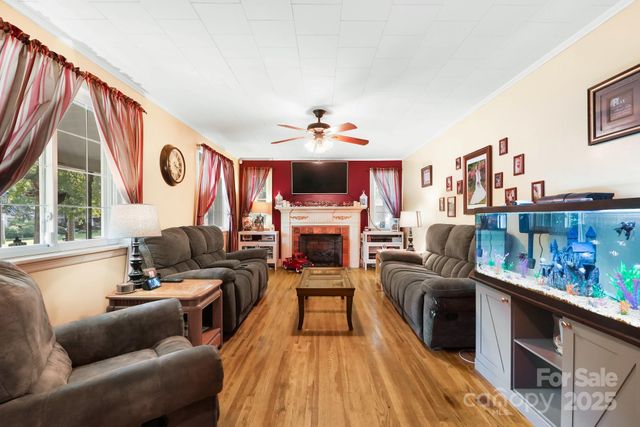 1104 Pump Station Road, Kannapolis, NC 28081