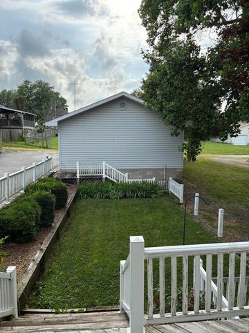 909 N Washington Street, Bicknell, IN 47512