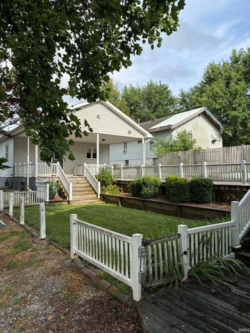 909 N Washington Street, Bicknell, IN 47512
