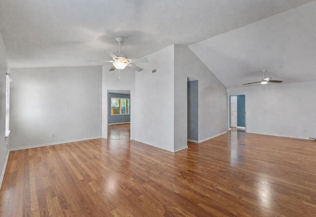 1739 Ivalea Circle, Navarre, FL 32566