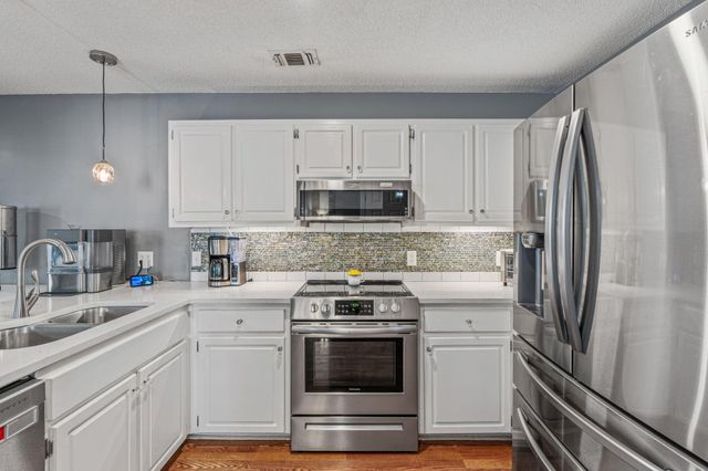 1739 Ivalea Circle, Navarre, FL 32566