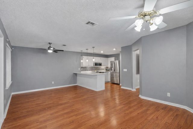 1739 Ivalea Circle, Navarre, FL 32566