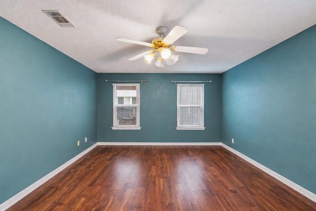 1739 Ivalea Circle, Navarre, FL 32566