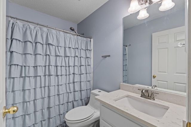 1739 Ivalea Circle, Navarre, FL 32566