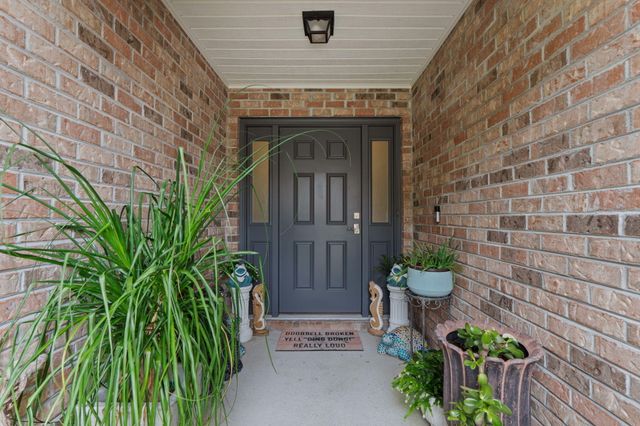 1739 Ivalea Circle, Navarre, FL 32566