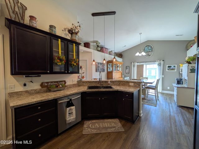 193 Mulberry Drive, Washington, NC 27889
