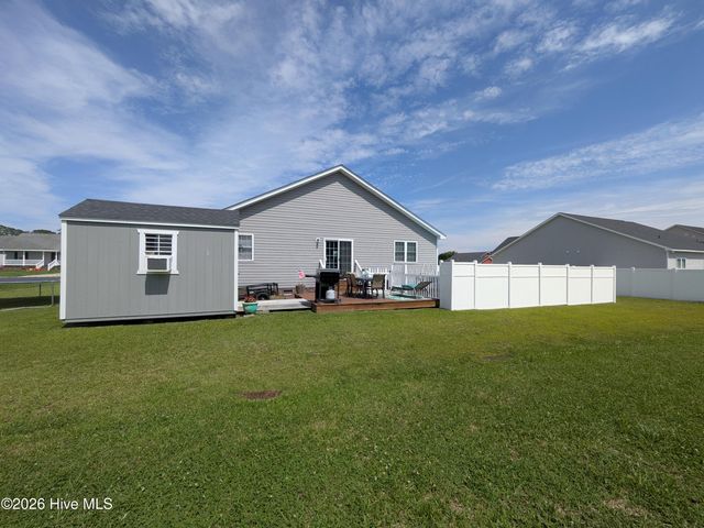 193 Mulberry Drive, Washington, NC 27889