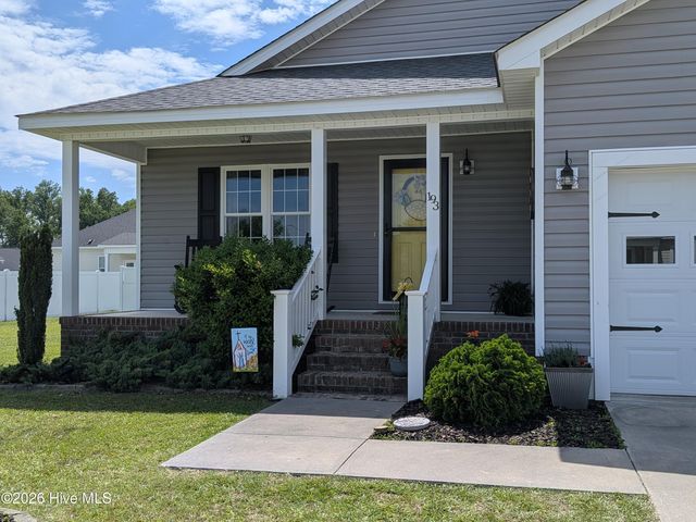 193 Mulberry Drive, Washington, NC 27889