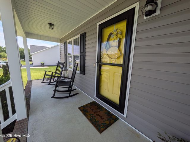 193 Mulberry Drive, Washington, NC 27889