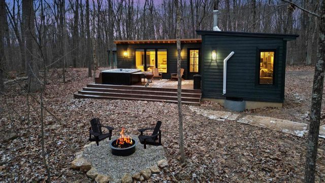 24801 Shurtz Road, New Plymouth, OH 45654