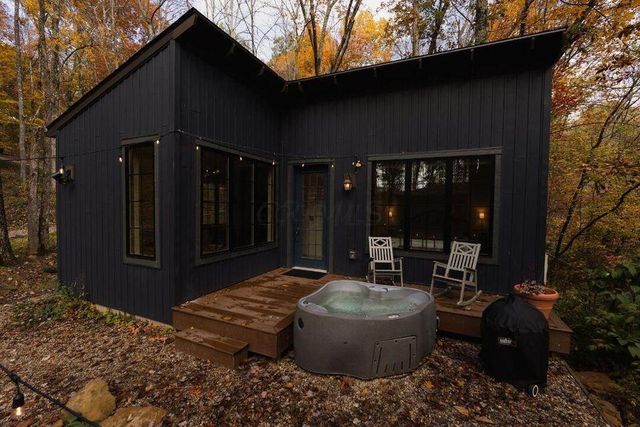 24801 Shurtz Road, New Plymouth, OH 45654