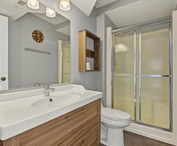 4587 River Bend Place, Savage, MN 55378