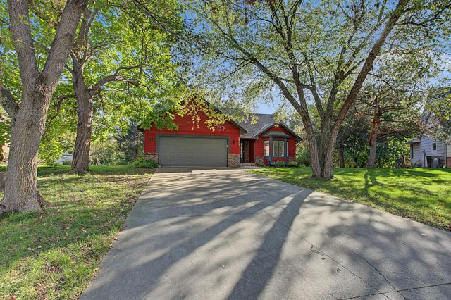 4587 River Bend Place, Savage, MN 55378