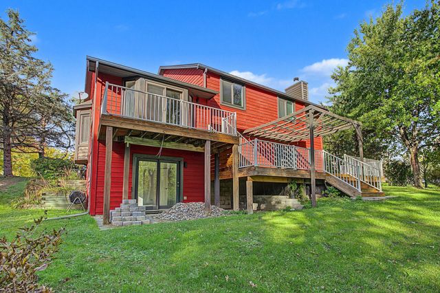 4587 River Bend Place, Savage, MN 55378