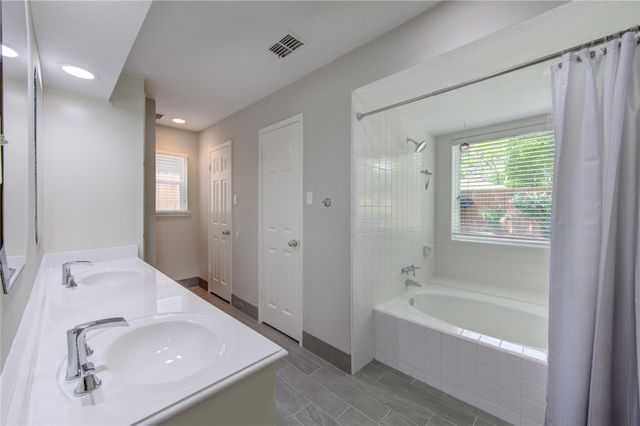 12310 Rocky Knoll Drive, Houston, TX 77077