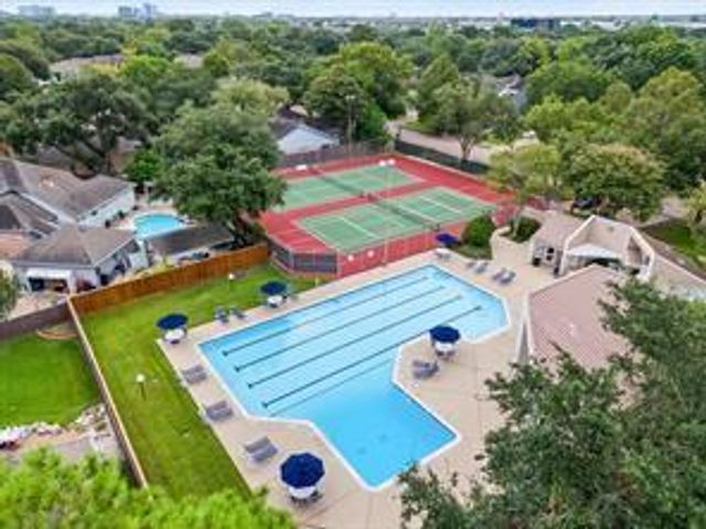 12310 Rocky Knoll Drive, Houston, TX 77077