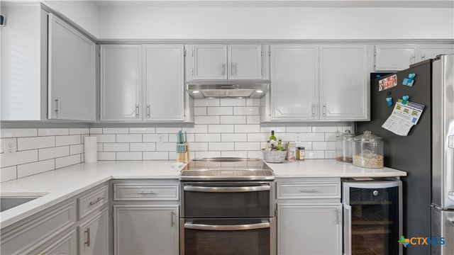 1612 Kraft Ln, New Braunfels, TX 78130