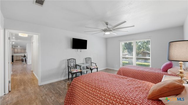 1612 Kraft Ln, New Braunfels, TX 78130